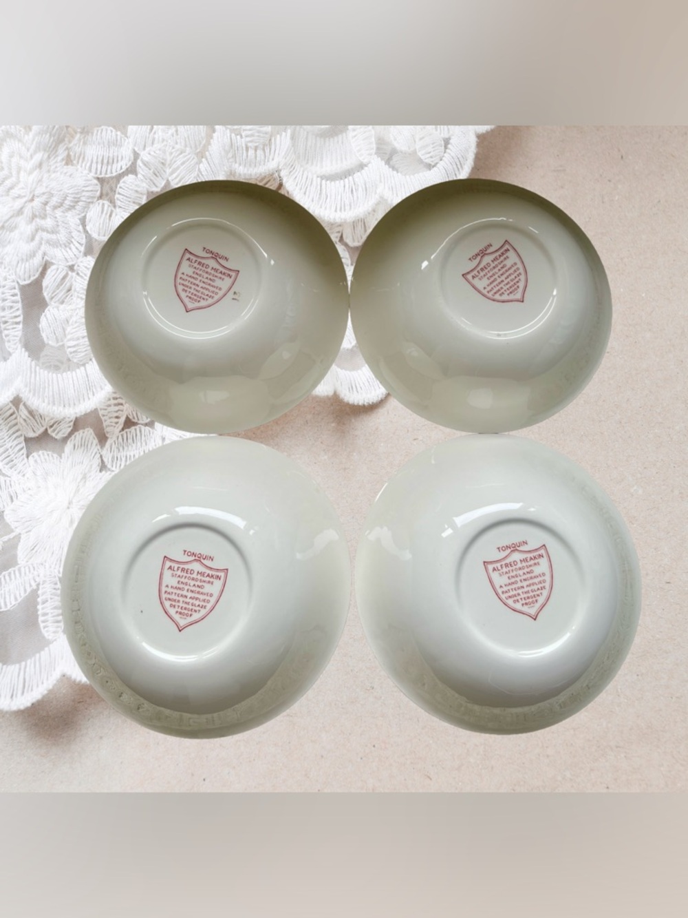Royal Staffordshire Tonquin Red Pink Large Coupe Cereal Bowl - Picture 6 of 10